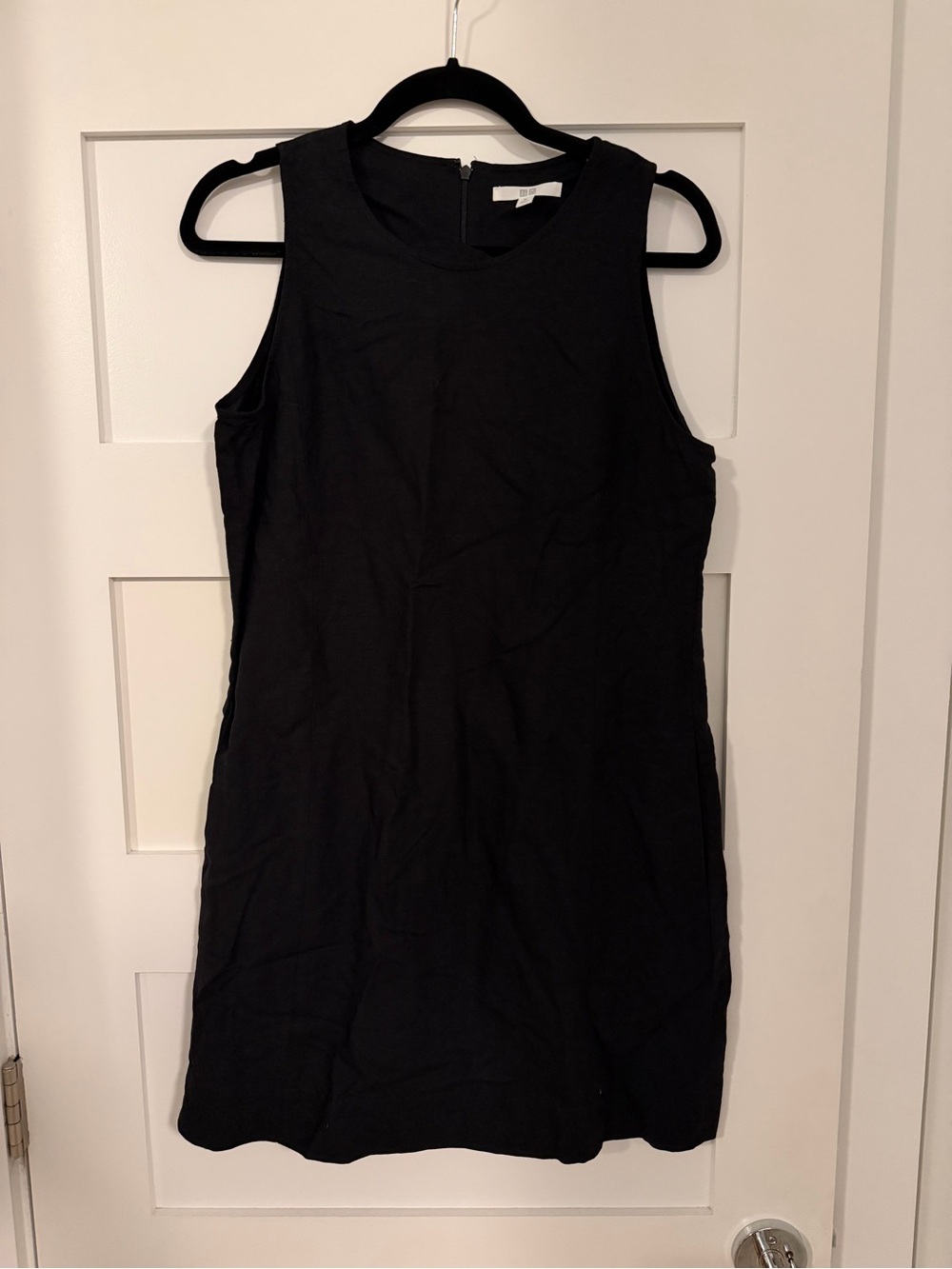 Uniqlo Black Sleeveless Mini Shift Dress